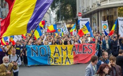 Scrie istoria Unirii ! Vino în echipa de voluntari ai Campaniei „1 million de semnături pentru Unire”