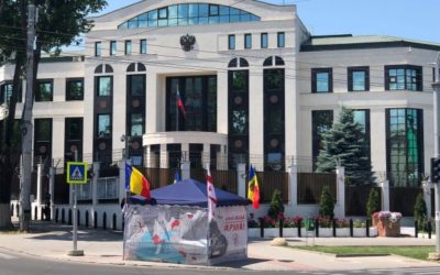 „La mulți ani! Plecați acasă!” Unioniștii au protestat împotriva agresiunii Federației Ruse